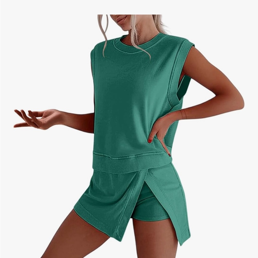 Sleeveless Green Casual two piece set - Picture 3 of 4